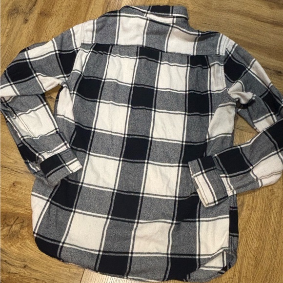 PacSun Black and White Plaid Shirt - Picture 3 of 3